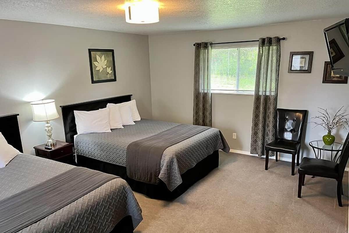 Cottage #11 (Not Dog-Friendly) | 1 bedroom, premium bedding, individually decorated