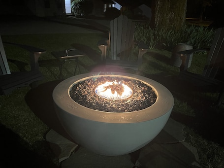 Chimenea. Cascade Motel