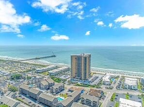 Exterior - Oceanview 2BR Condo at Shipwatch Pointe 319G Steps to Beach Bars Pier and Pool Sleeps 6 (Myrtle Beach)