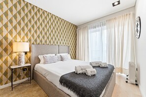 3 Schlafzimmer, Schreibtisch, Bügeleisen/Bügelbrett, Internetzugang