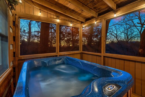 Secluded Mountain Getaway - March Sale