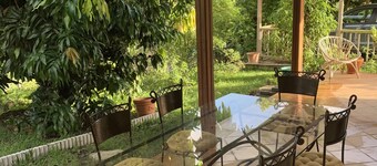 A L'ombre des Manguiers