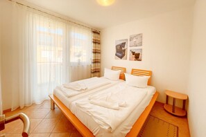 2 bedrooms, WiFi, bed sheets