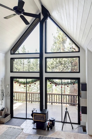 Interior. Romantic Getaway Cabin