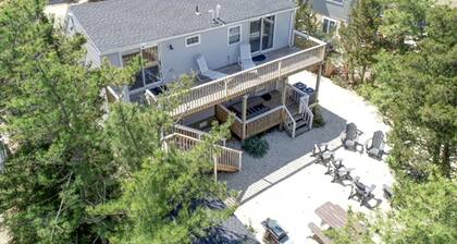 4 bedroom accommodation in Harvey Cedars