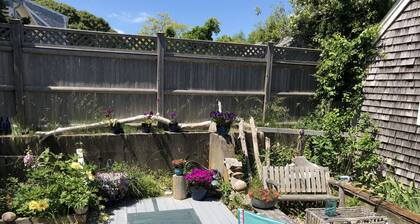 Cozy Beautiful Ptown 3 bedroom home/house.