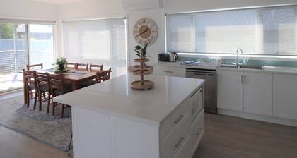 15 Stanley Avenue Mi