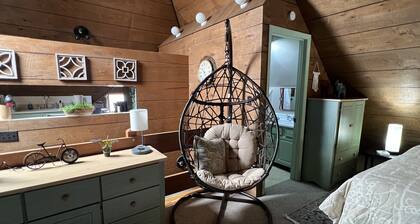 TRENDY BOHO LOFT APARTMENT