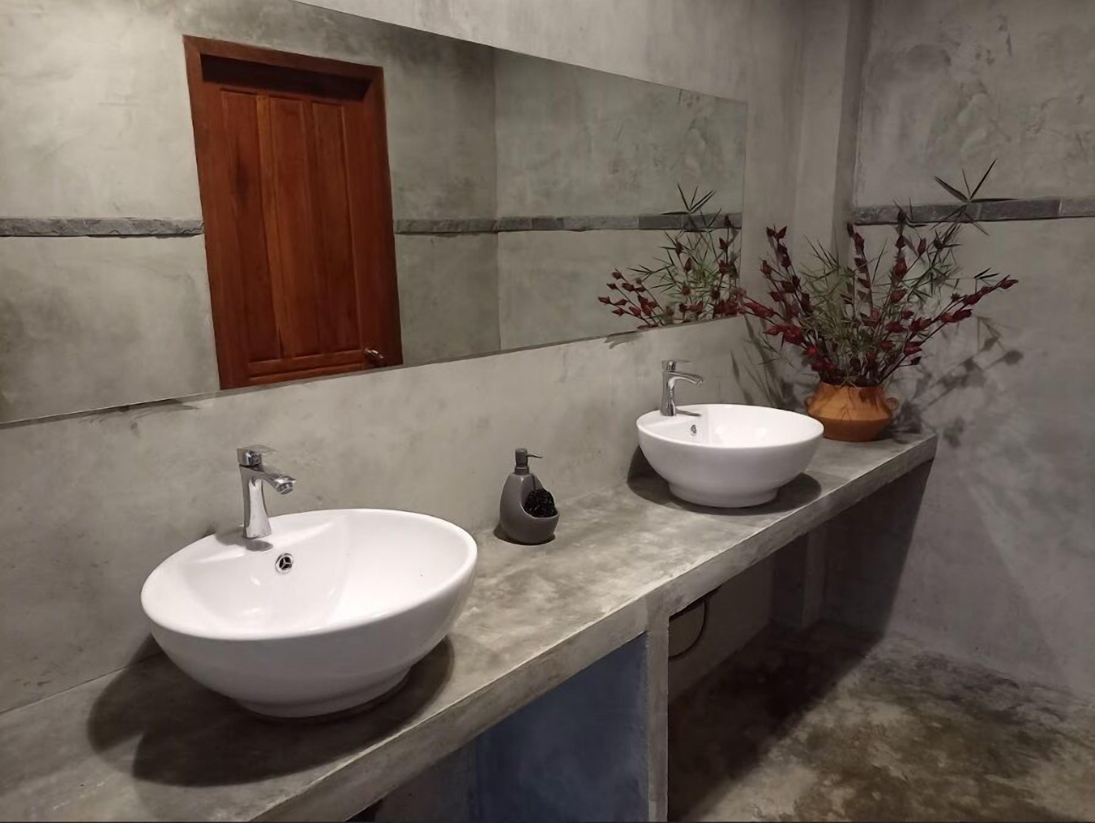 Kamar mandi bersama