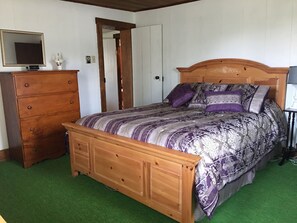 4 soverom, strykejern/-brett, wi-fi og sengetøy