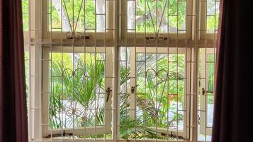 Kamar Double | 1 kamar tidur, brankas, tirai kedap cahaya, dan tempat tidur bayi gratis