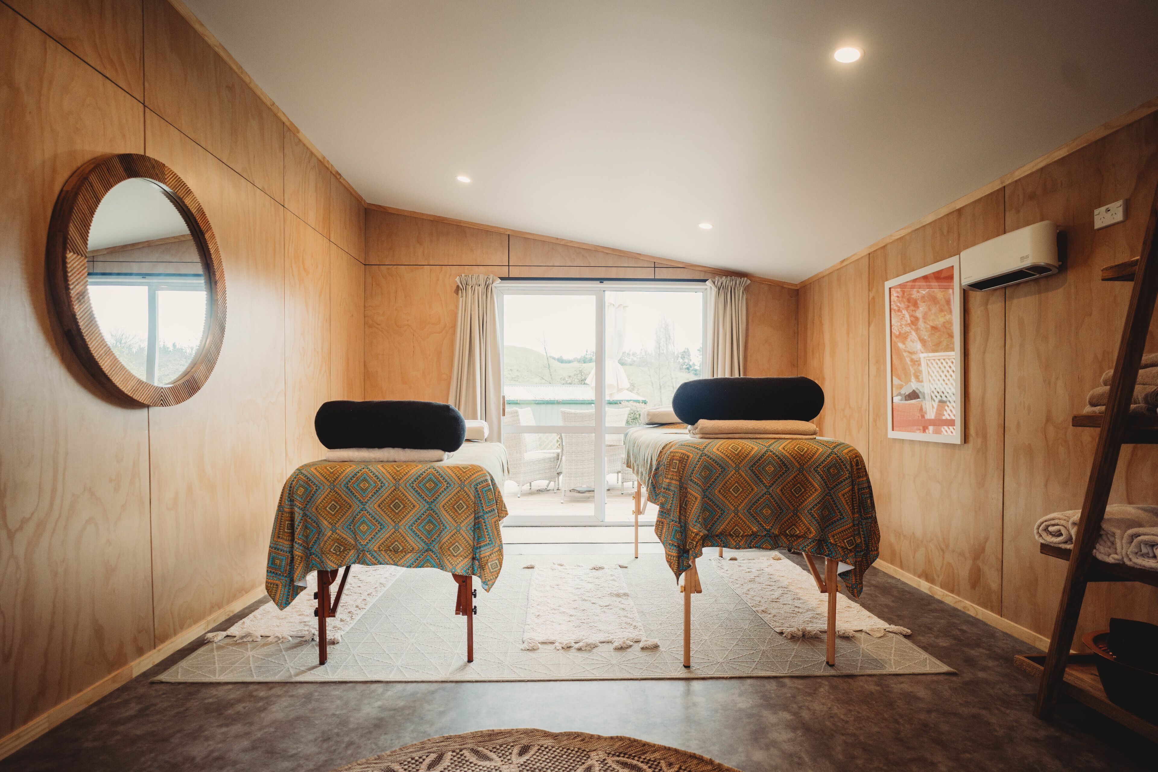 Couples treatment rooms, body treatments, facials, massages