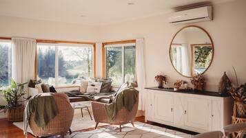 40-inch flat-screen TV with satellite channels