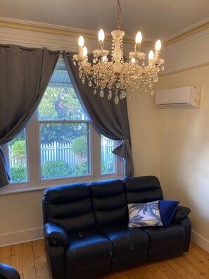 Living area - 1910 Renovated Gem (Bendigo)