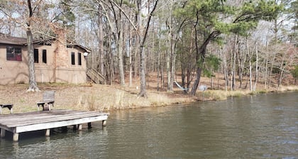 Lake house on 14 acre stocked lake. fish, boat, or just relax. your on lake time