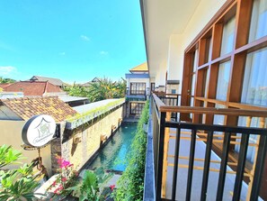 Standard Double or Twin Room with Pool View | 外觀