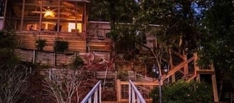 No DeadLines Lakehouse on Smith Lake