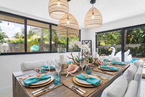 Dining - Tropical Beach House! (Boynton Beach)