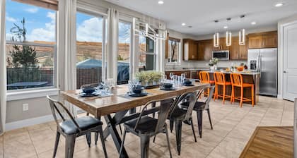 New Listing: Discounts | Pool/Spa | Garage | Kid/Pet Friendly | DT Location | 664