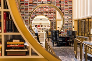 Daily full breakfast (HKD 367 per person)