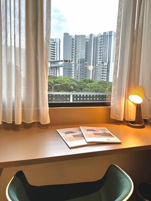 Estudio estándar, 1 cama de matrimonio | Ropa de cama de alta calidad, caja fuerte, decoración individual