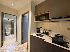 Deluxe Room, 2 Queen Beds | Premium bedding, in-room safe, desk, laptop workspace