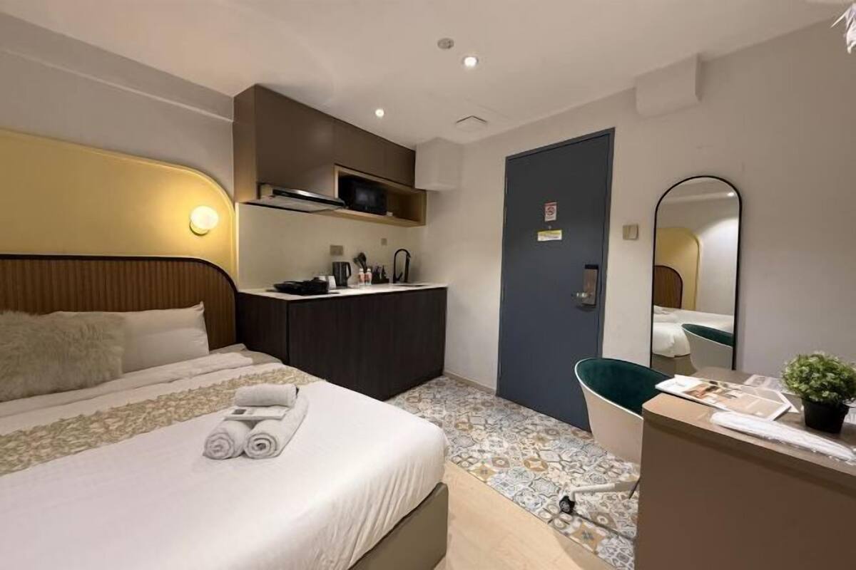 2 bedrooms, premium bedding, in-room safe, individually decorated