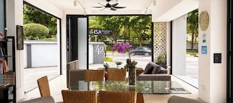 ISA Hotel Amber Road