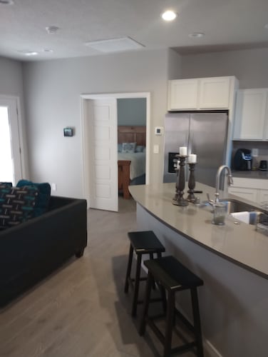 New clean safe place to stay  25 minutes from Albuquerque.