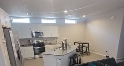 New clean safe place to stay 25 minutes from Albuquerque.