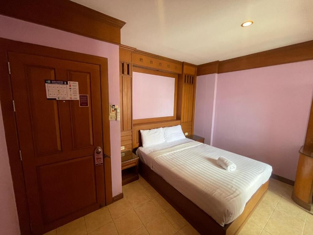 1 bedroom, desk, laptop workspace, iron/ironing board