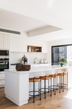 Oven, stovetop, dishwasher, toaster