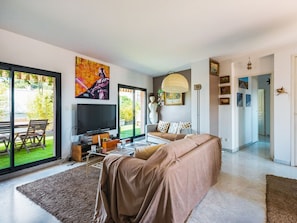 Fernseher, Videospiele, DVD-Player