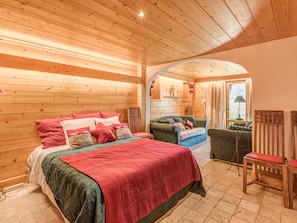 6 camere, ferro/asse da stiro, Wi-Fi, lenzuola