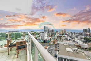 Luksus-lejlighed | Udsigt fra balkon