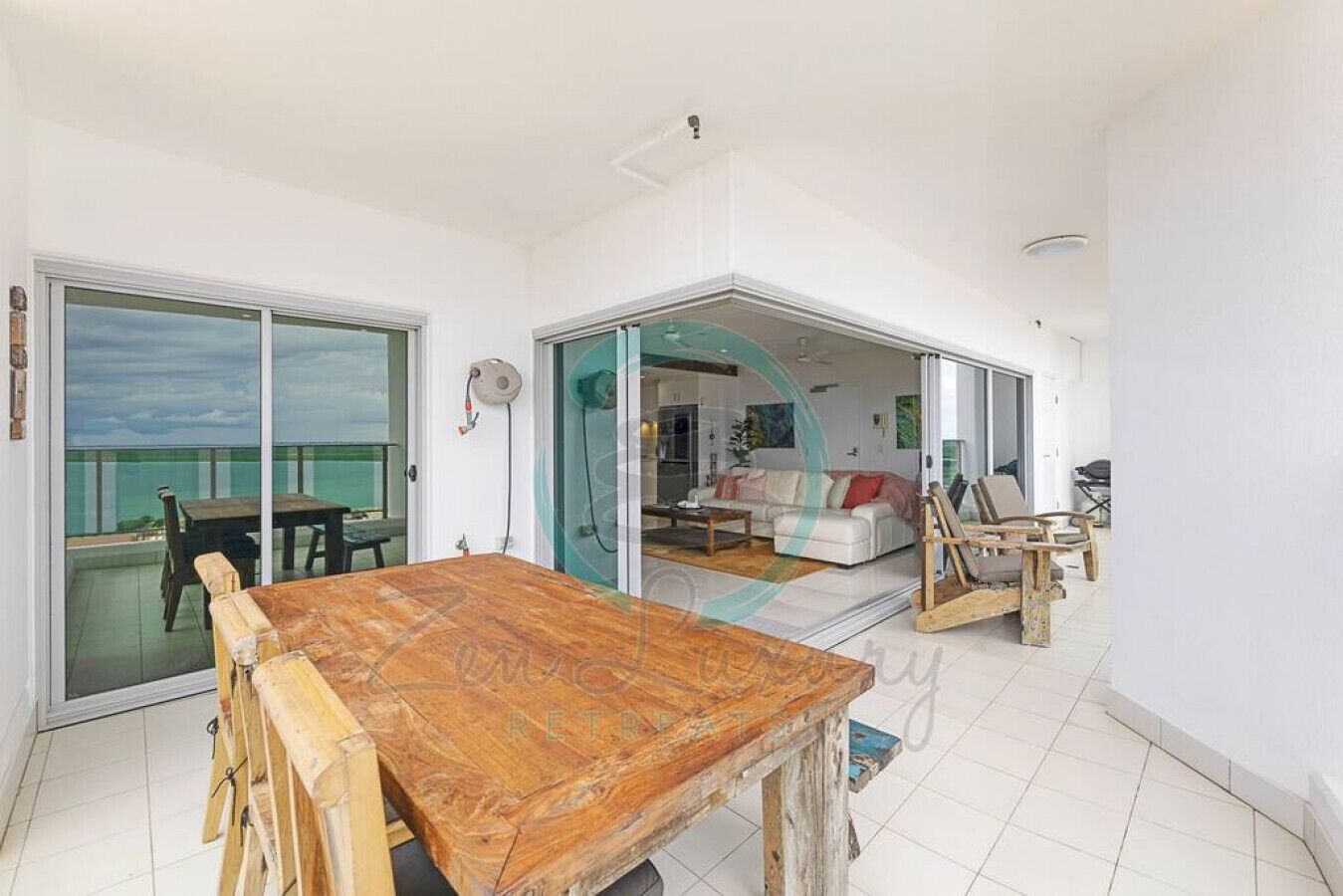 Luxury Apartment | Balkoni