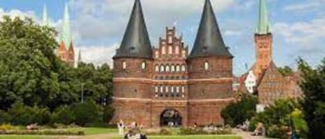 مكان جذب سياحي