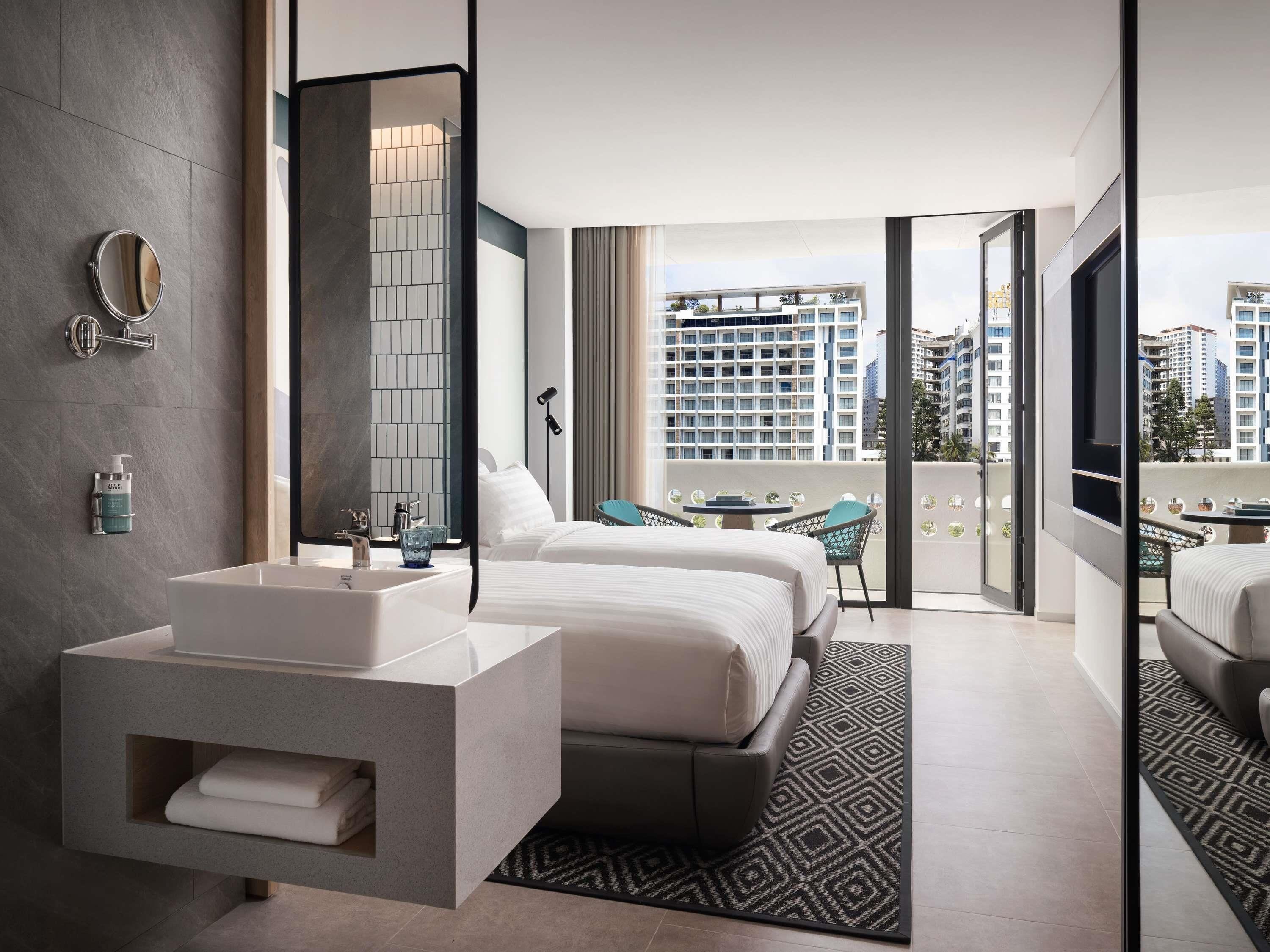 Standard Room, 2 Single Beds, City View