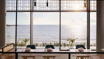 Breakfast, lunch, dinner served; pool views