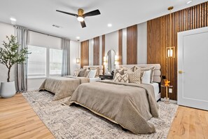 3 室のベッドルーム、アイロン / アイロン台、WiFi、ベッドシーツ