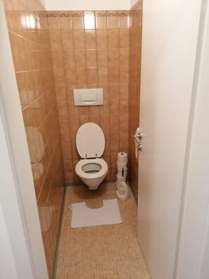 Toilet paper