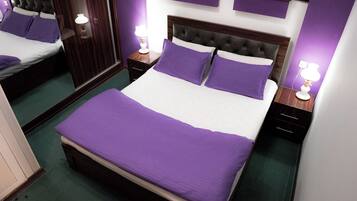 Basic Double Room | Desk, laptop workspace, iron/ironing board, free WiFi