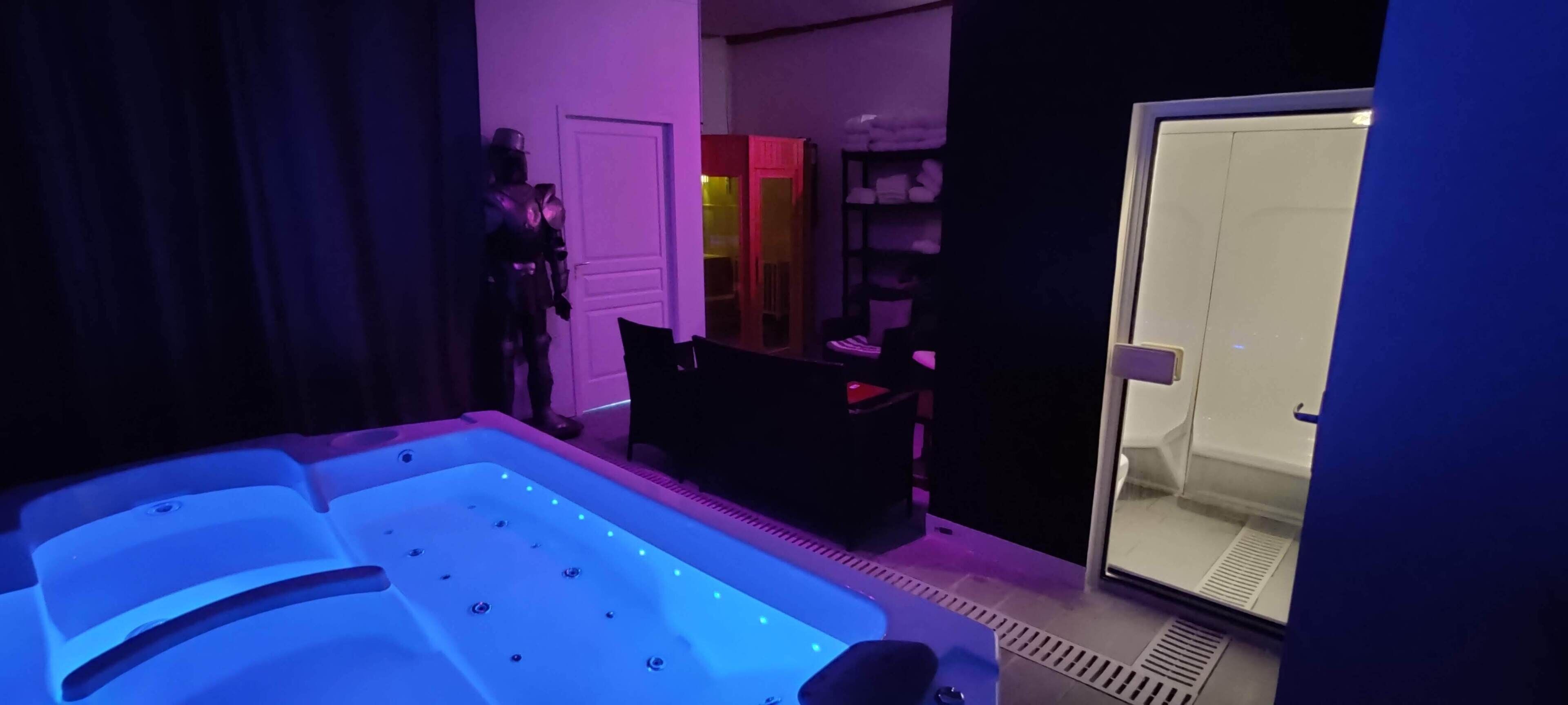 Sauna seca, banheira de hidromassagem, sauna a vapor