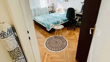 2 多间卧室、WiFi、床单