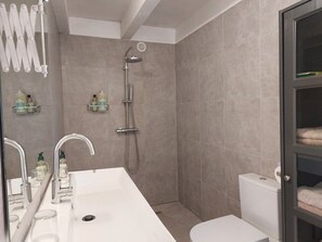 Savon, papier toilette