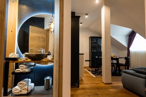 Deluxe Apartment | Living area | 120-cm LED TV with digital channels, TV