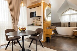 Dining - Apartments Kavenija (Maribor)