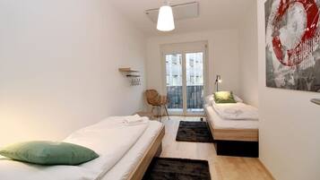 2 bedrooms, desk, iron/ironing board, free WiFi