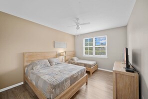 2 bedrooms, desk, iron/ironing board, travel crib