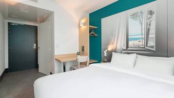 Double Room | Desk, free cribs/infant beds, free WiFi, bed sheets